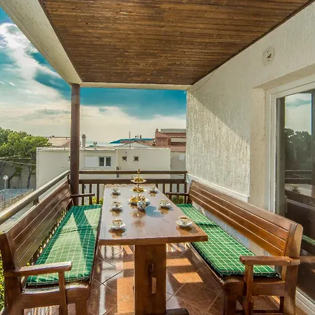 Dolore Apartman Makarska